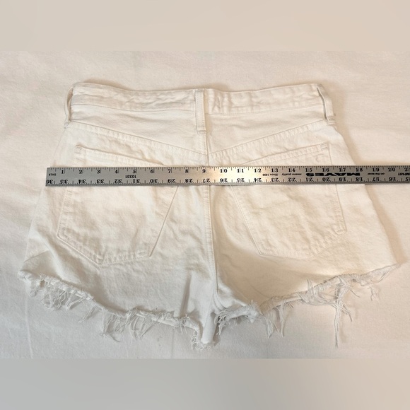 Madewell White Denim Relaxed Fit Shorts size 27 Raw Hem EUC 100% Cotton - Picture 6 of 12